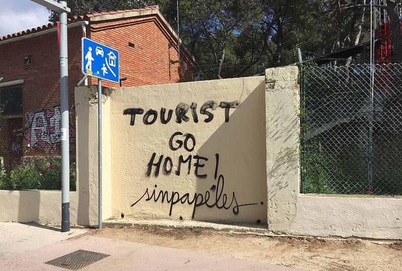 12063 - Overtourism und die Faszination des Reisens