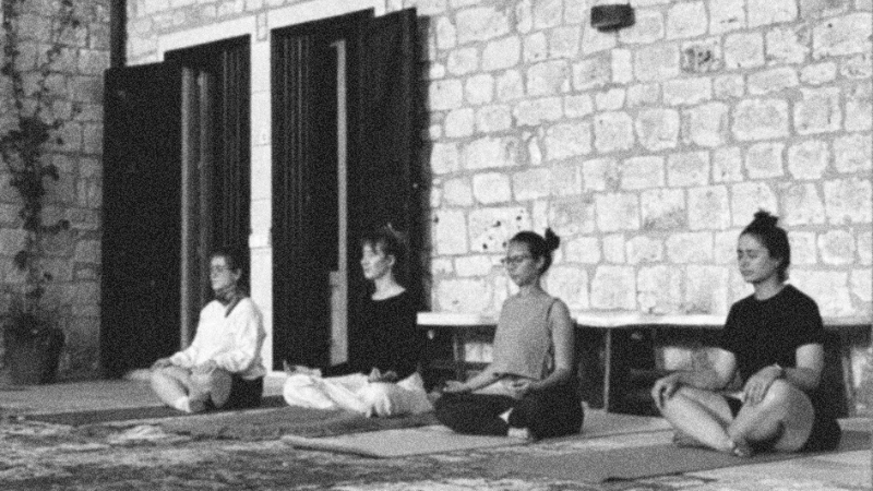 13917 - Yoga: Zurück zu Dir